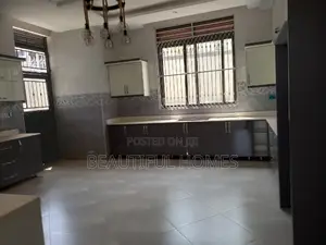 Furnished 6bdrm Mansion in Kira Corporate for sale