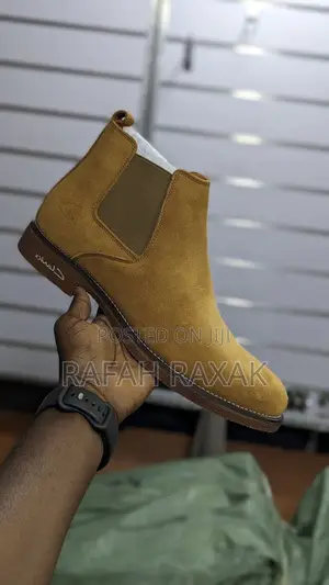 Original Men’S Clarks Yellow Suede Chelsea Boots
