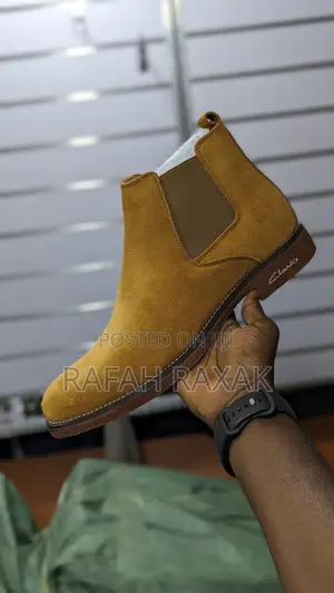 Original Men’S Clarks Yellow Suede Chelsea Boots