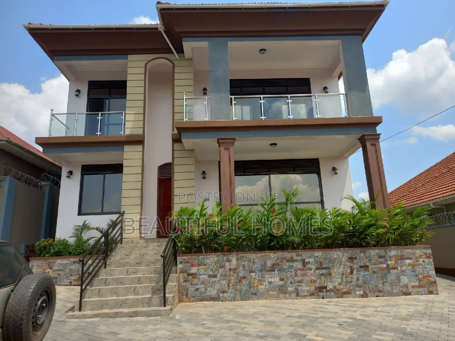 Furnished 6bdrm Duplex in Kira, Central Division for sale