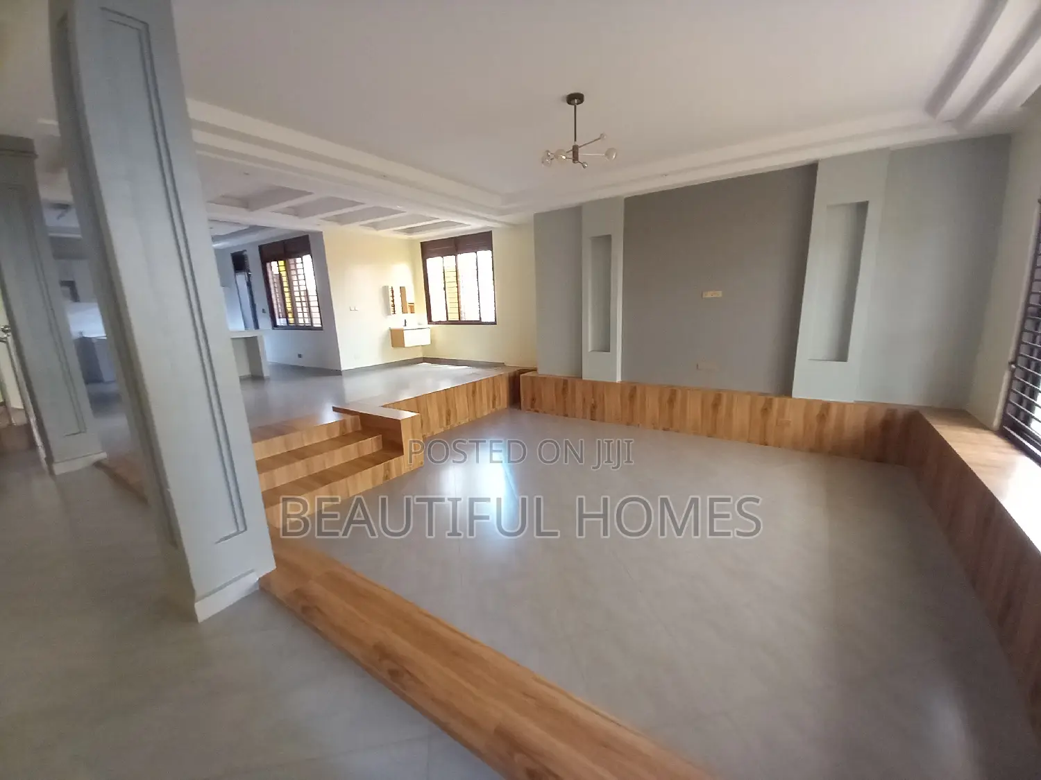 Furnished 6bdrm House in Kira for sale