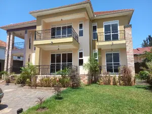 Furnished 7bdrm Duplex in Kira Mamerito for sale