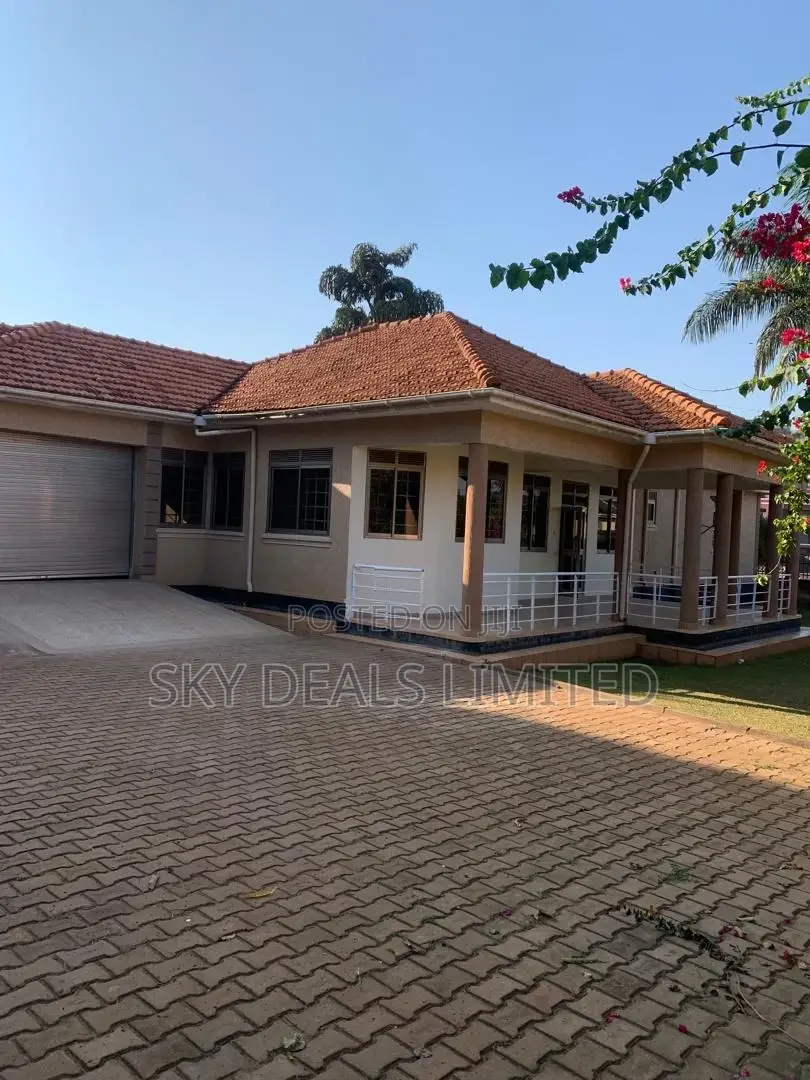 4bdrm Bungalow in Kisaasi, Nakawa for rent