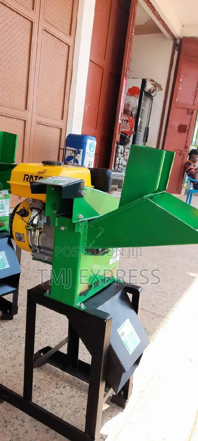 Petro Engine Driven Silage Cutting Machine