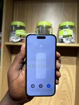 Photo - Apple iPhone 14 Pro 128 GB Black