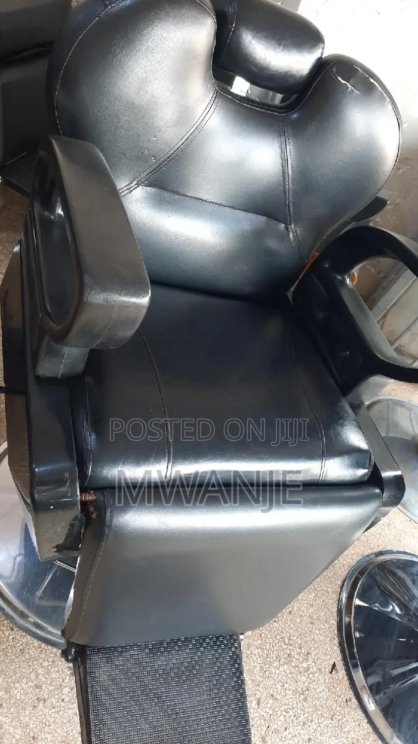 Sweetie USA Barber Chairs