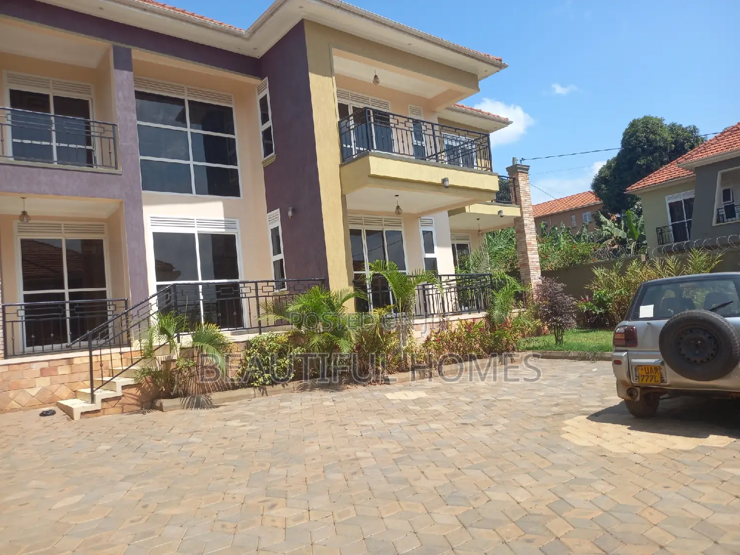 Furnished 7bdrm Mansion in Kira Posh Estate for sale