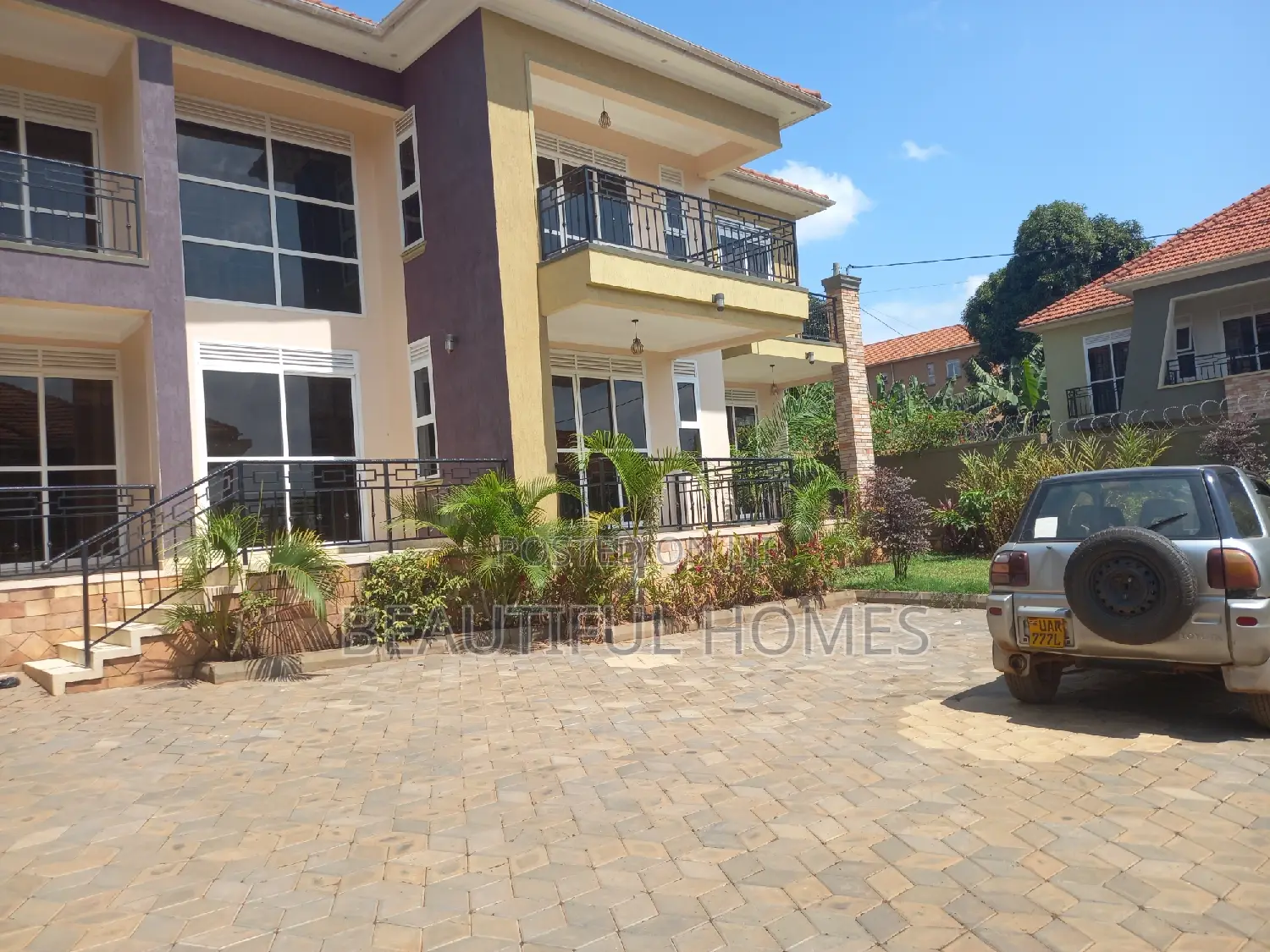 Furnished 7bdrm Mansion in Kira Posh Estate for sale