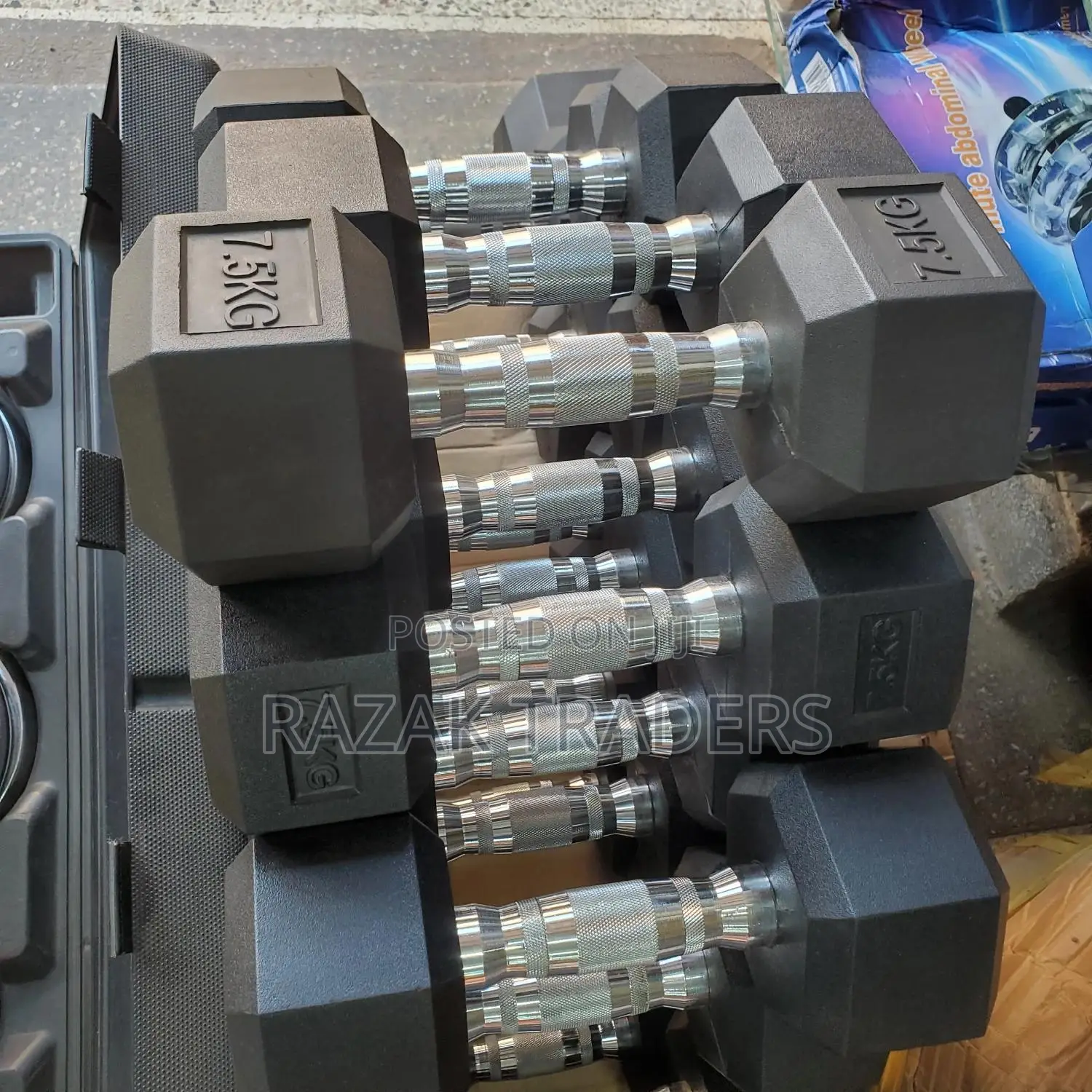 A Pair of 7.5kg Dumbbells