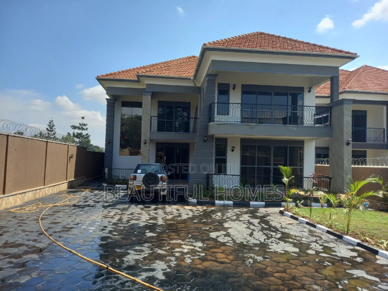 Furnished 7bdrm Duplex in Najjera, Central Division for sale