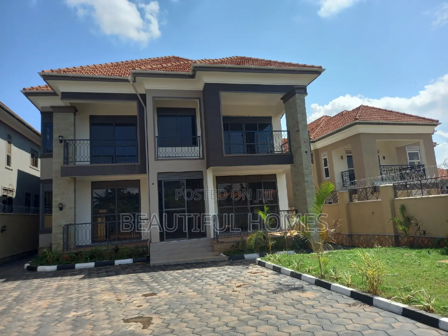 Furnished 7bdrm Mansion in Najjera Tarmacked, Central Division