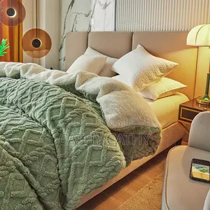 Photo - 4 PCS Green Fleece Duvet Cover