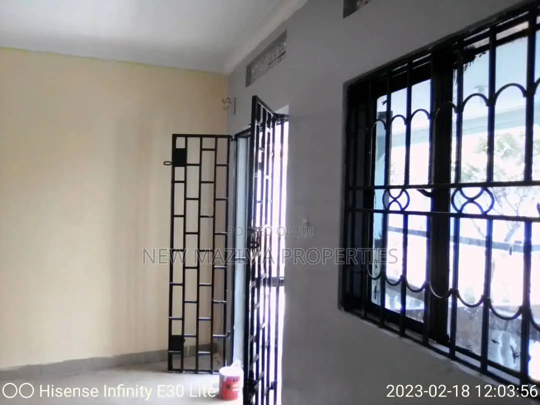 3bdrm Bungalow in Kawempe Town, Division A for sale