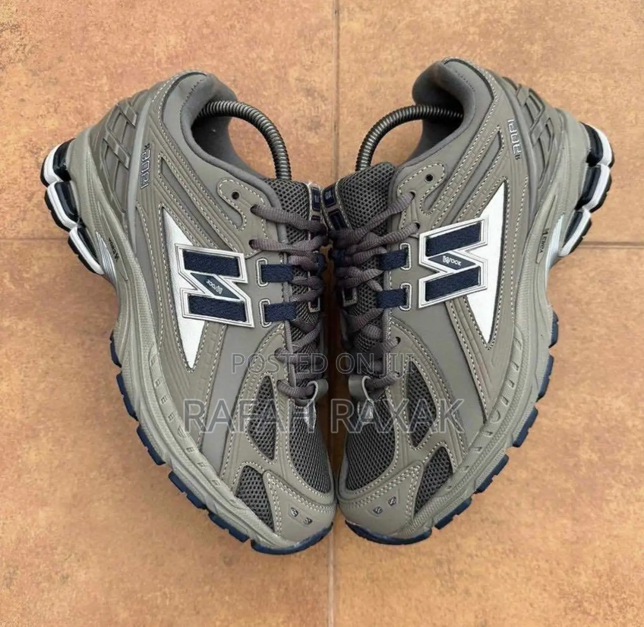 Original Unisex New Balance 1906R Sneakers