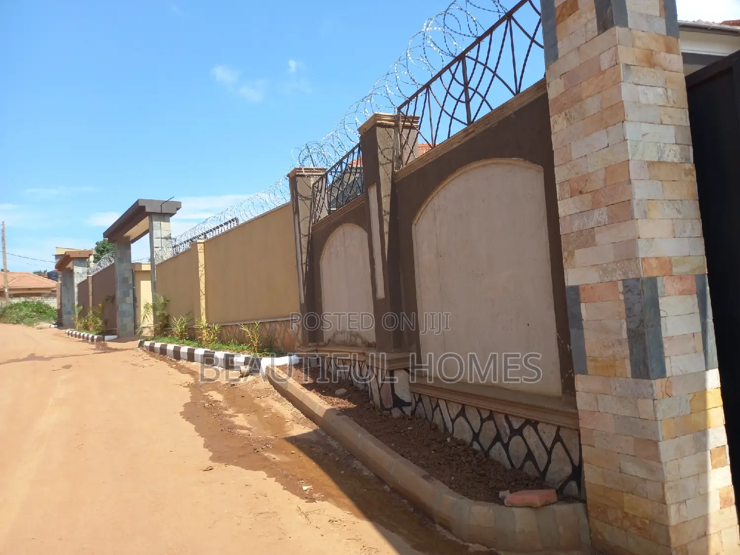 Furnished 7bdrm House in Najjera, Central Division for sale