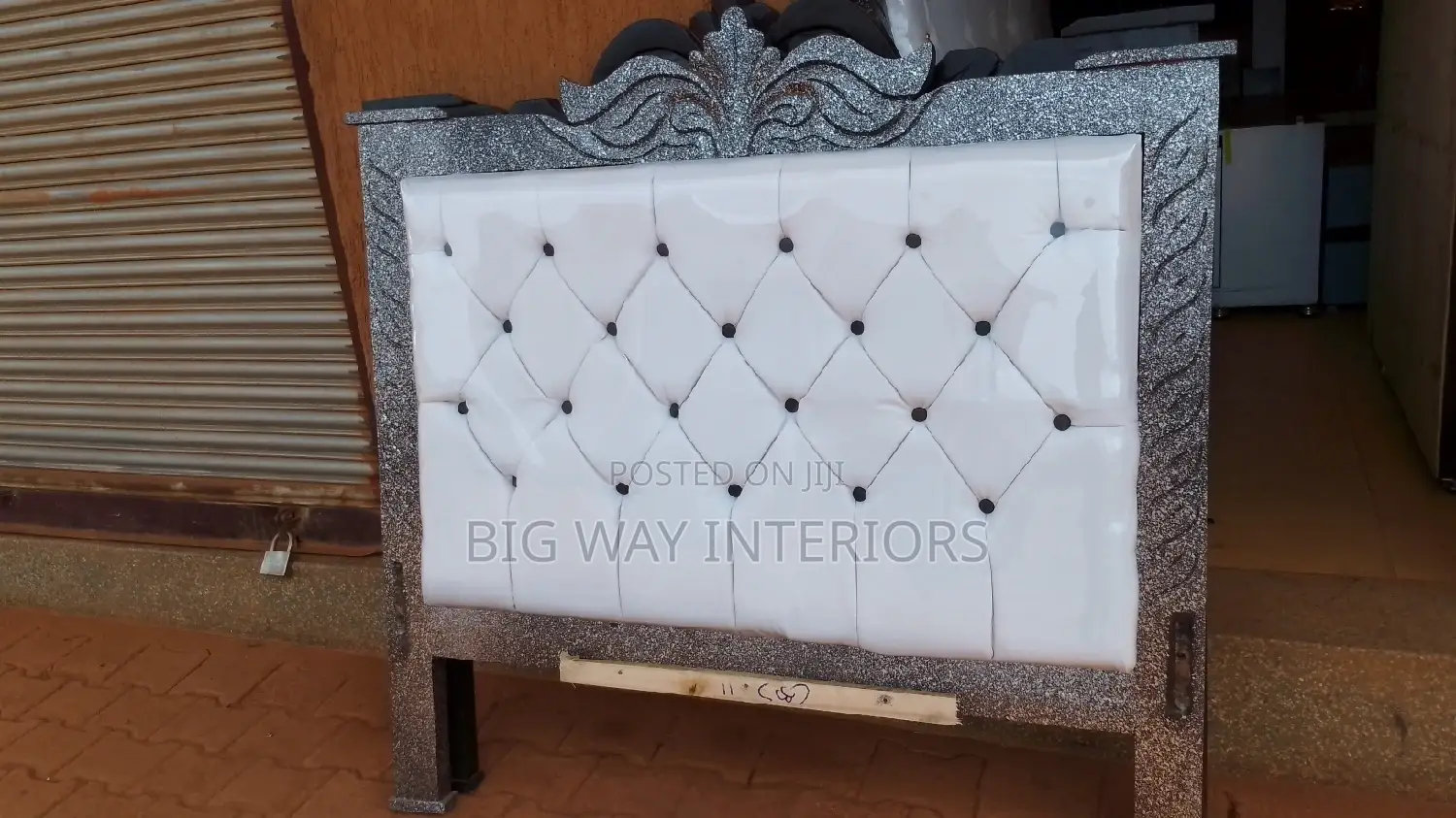 4by6 White Leather Bed B12
