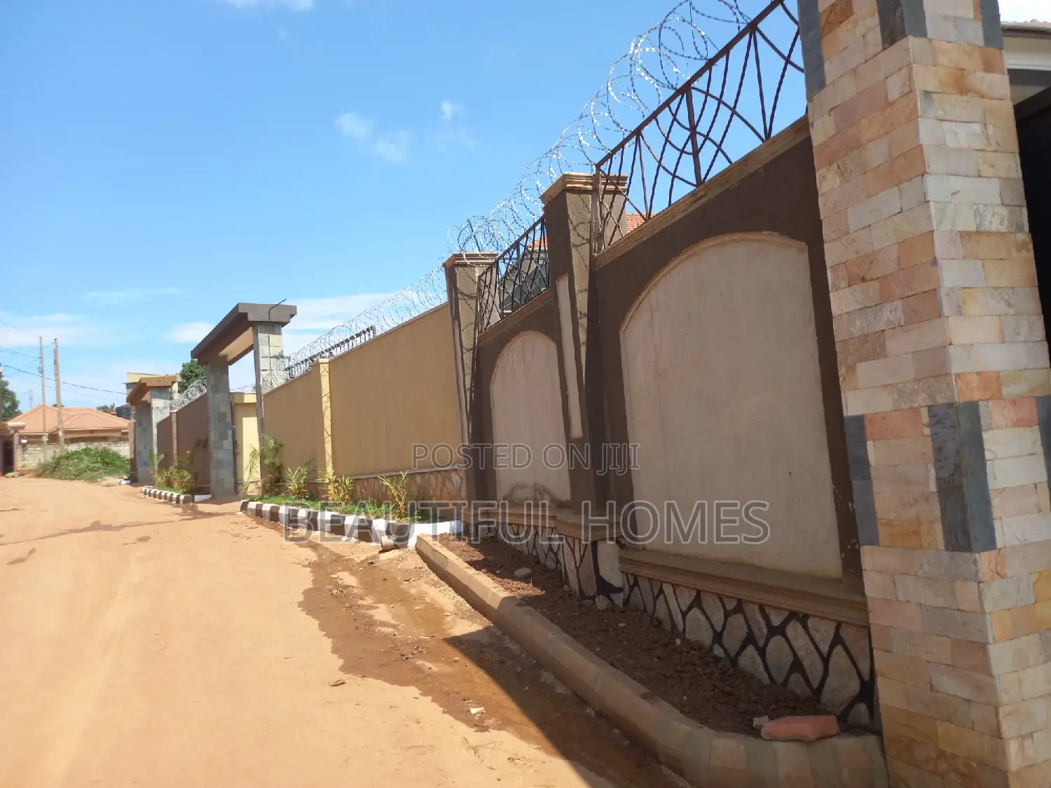 Furnished 7bdrm House in Najjera, Kira for sale