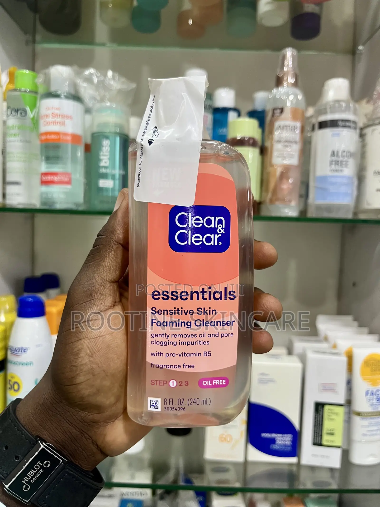 Clean Clear Sensitive Skin Foaming Cleanser