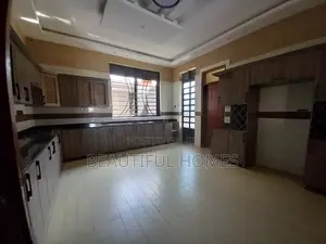 Furnished 7bdrm Mansion in Kisaasi Tarmack, Nakawa for sale