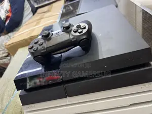 Chipped Ps4 With 10 Games
