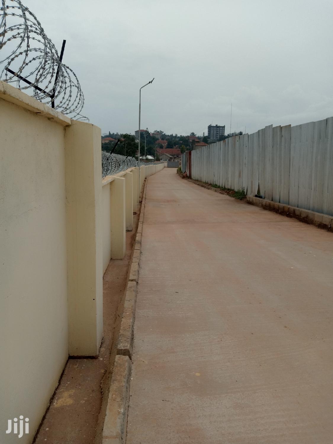 Bukoto Dazzling Condominiums Having Swimming Pool for Quick Sell