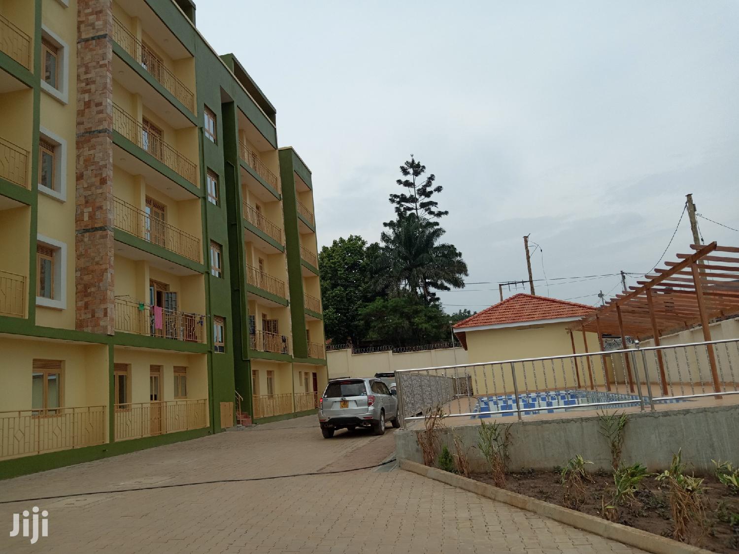 Bukoto Dazzling Condominiums Having Swimming Pool for Quick Sell