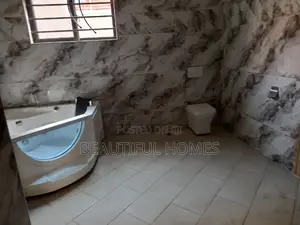 Furnished 7bdrm Duplex in Kisaasi Corporate, Nakawa for sale