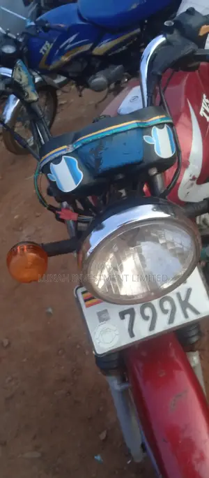 TVS HLX 125 2023 Red