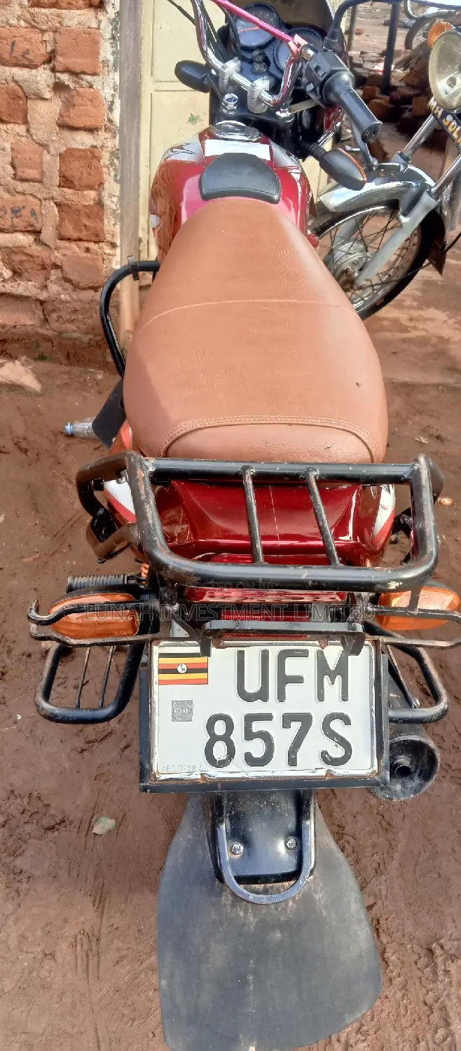 Bajaj CT 110X 2023 Red
