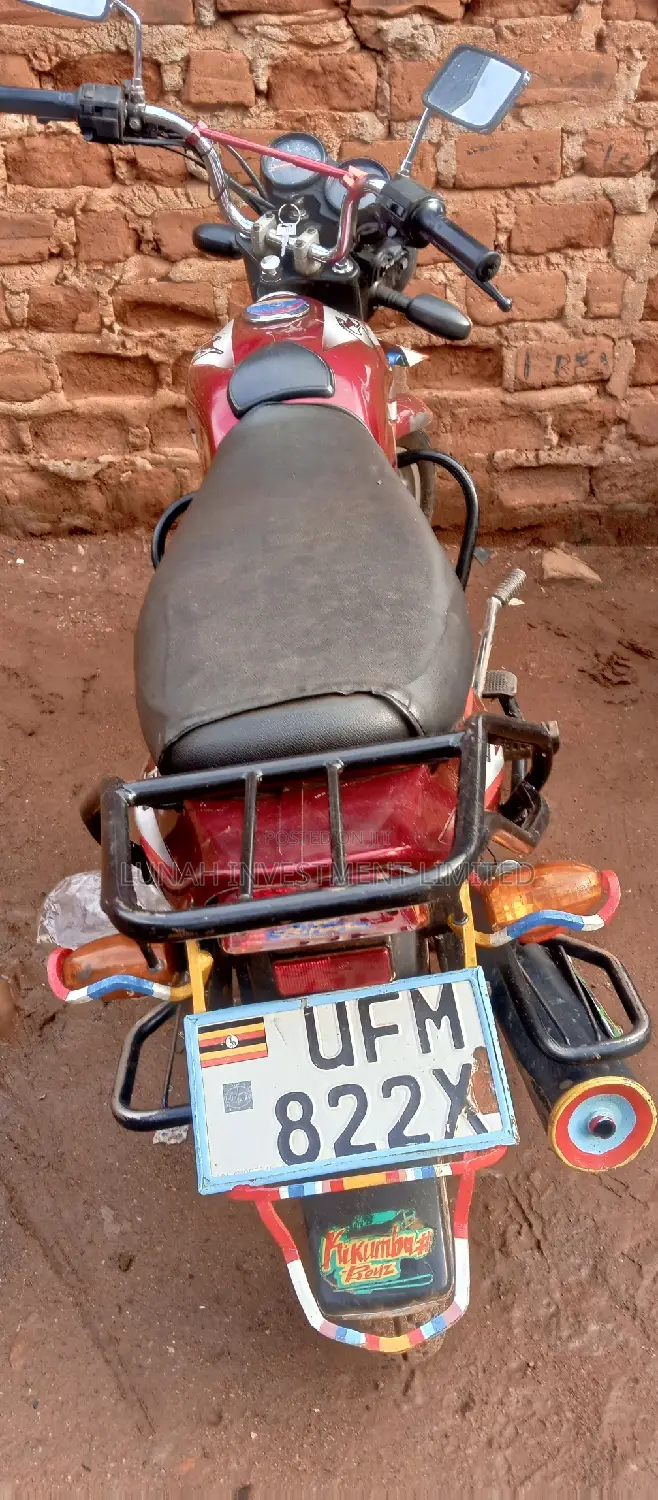 Bajaj CT 110X 2023 Red