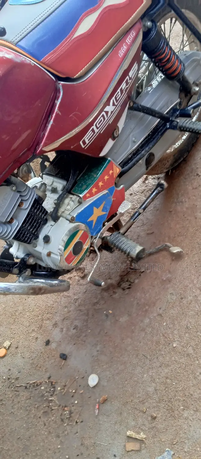 Bajaj Boxer 2023 Red