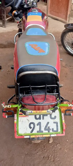 Bajaj Boxer 2023 Red