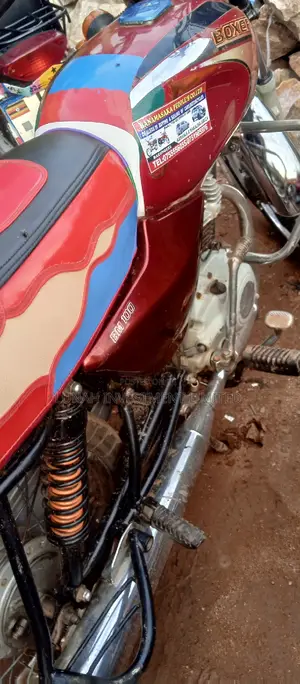 Bajaj Boxer 100 2023 Red