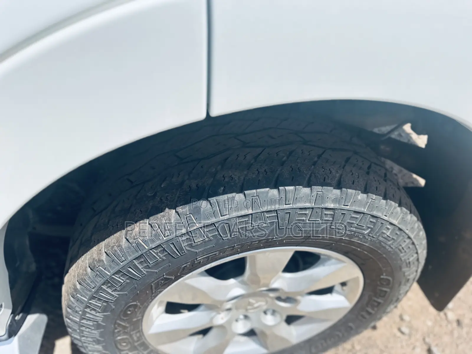 Mitsubishi Pajero V80 3.2 DI-D 2015 Off white