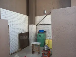 Furnished 7bdrm Duplex in Kisaasi, Nakawa for sale