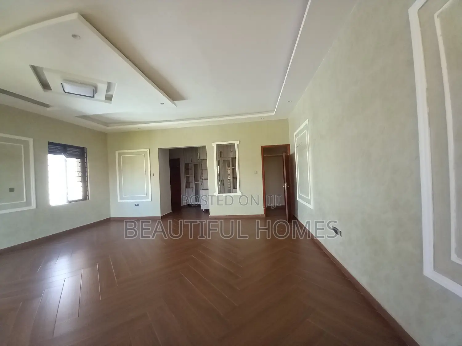 Furnished 7bdrm Duplex in Kisaasi, Nakawa for sale