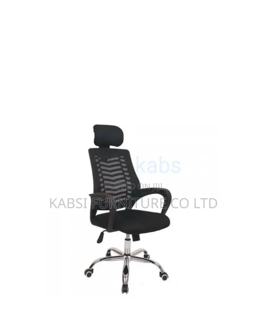 Chair With Headrest