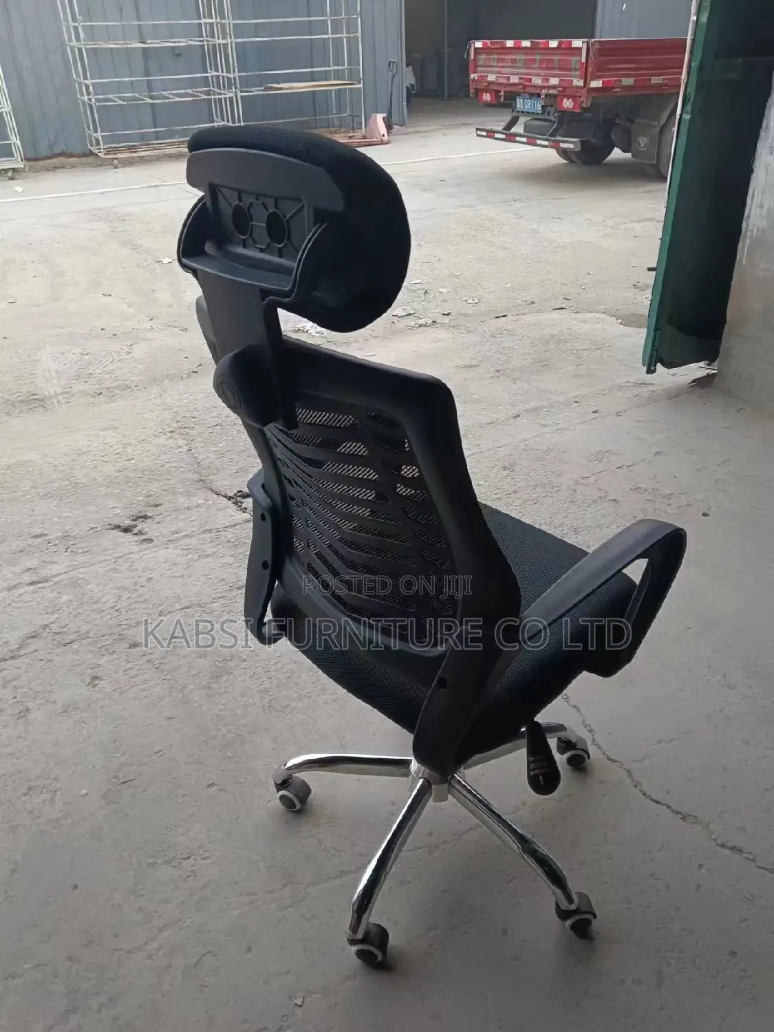 Chair With Headrest