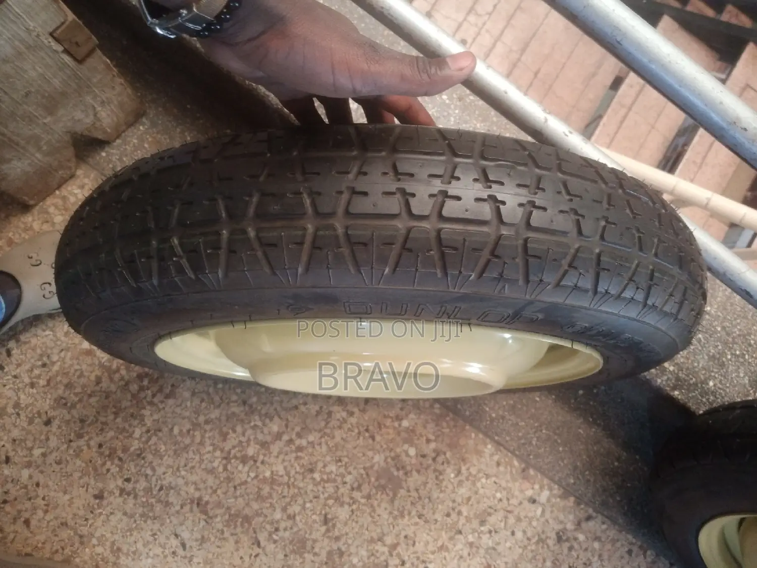 Spare Tyres for Premio Size 15.