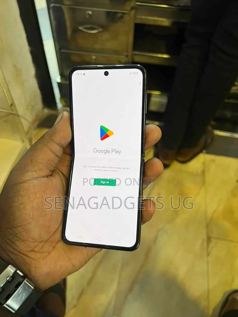 Samsung Galaxy Z Flip4 128 GB Black