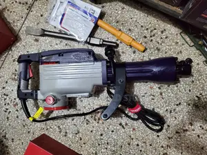 Demolition Breaker 65A Makute