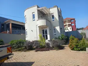 Furnished 4bdrm Duplex in Kira for sale