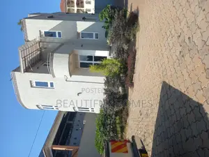 Furnished 4bdrm Duplex in Kira for sale