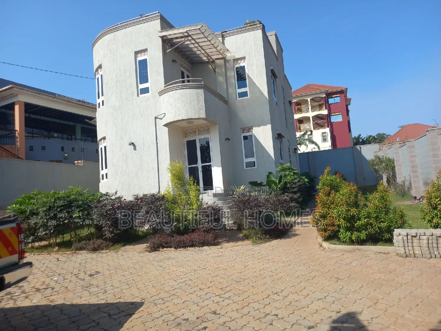 Furnished 4bdrm Maisonette in Kira Posh for sale