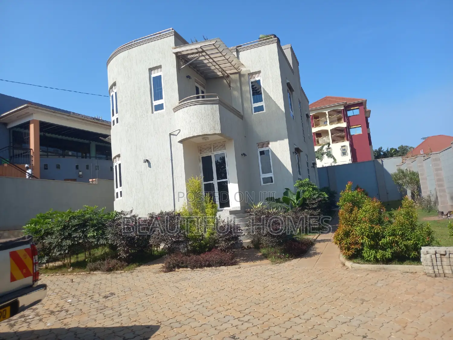 Furnished 4bdrm Maisonette in Kira Posh for sale