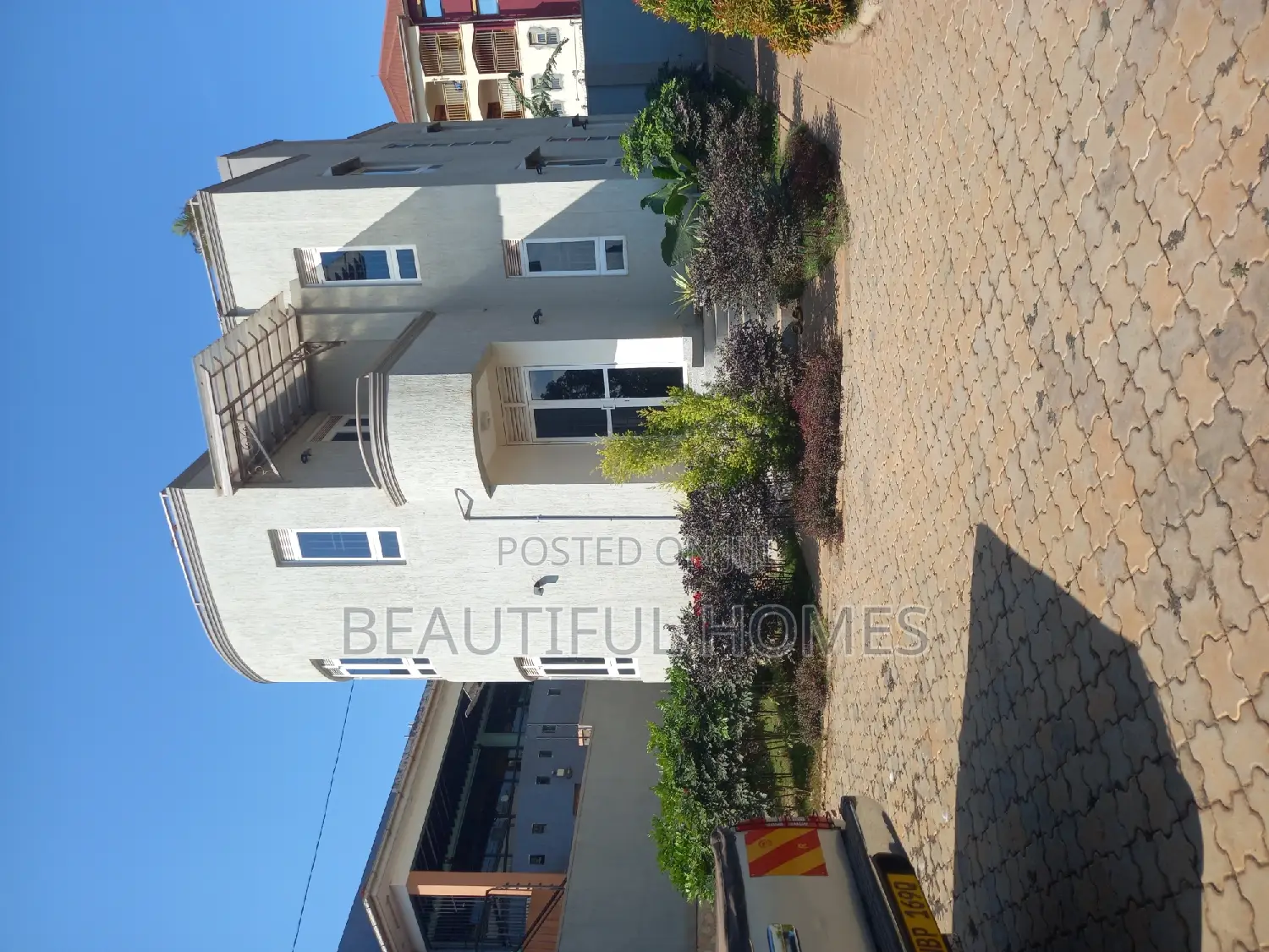 Furnished 4bdrm Maisonette in Kira Posh for sale