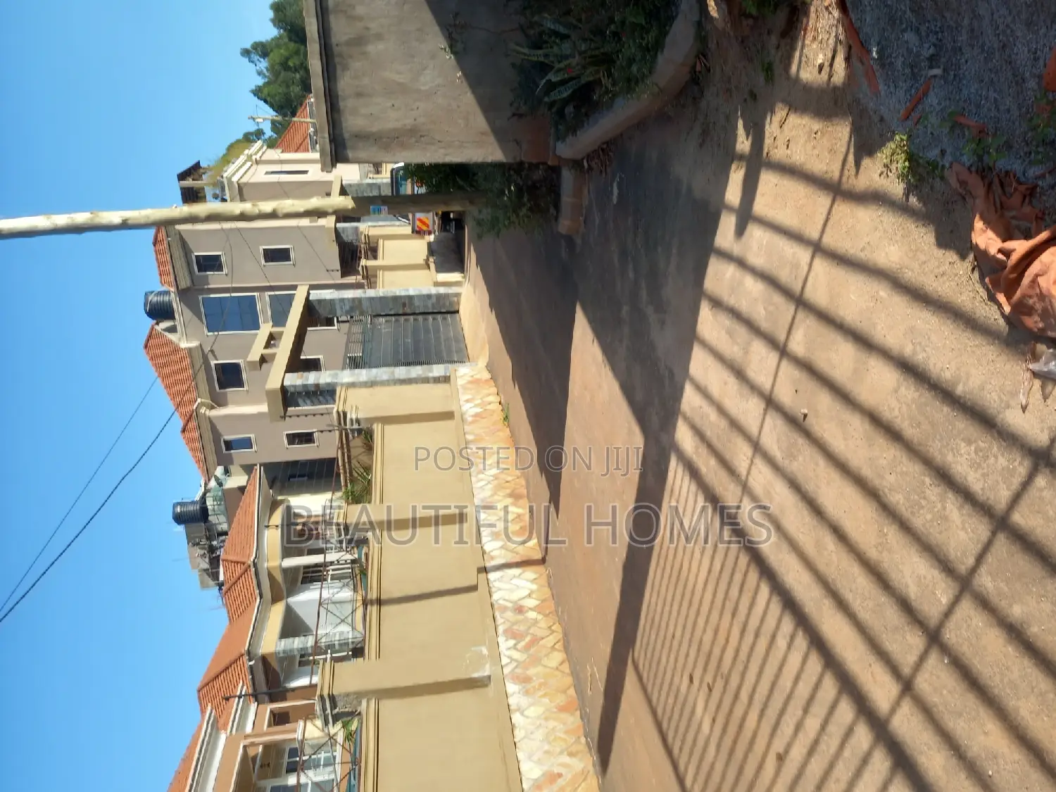 Furnished 5bdrm Duplex in Kyanja First Class, Nakawa for sale