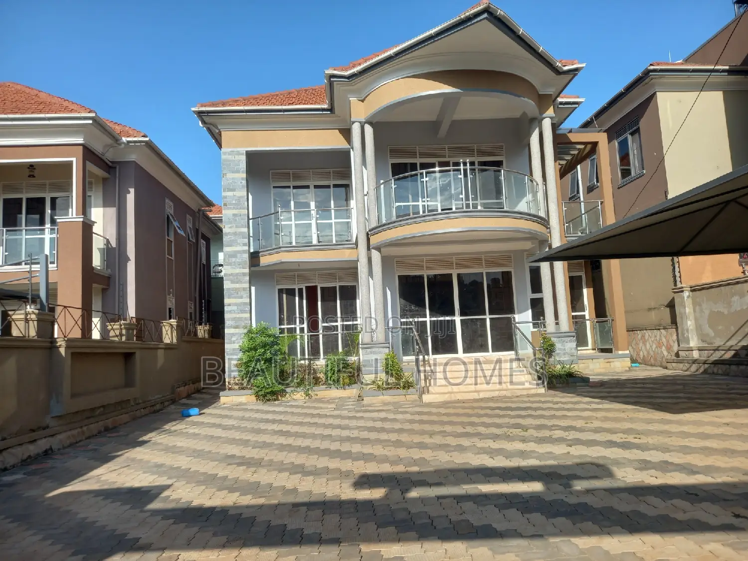 Furnished 5bdrm Duplex in Kyanja First Class, Nakawa for sale