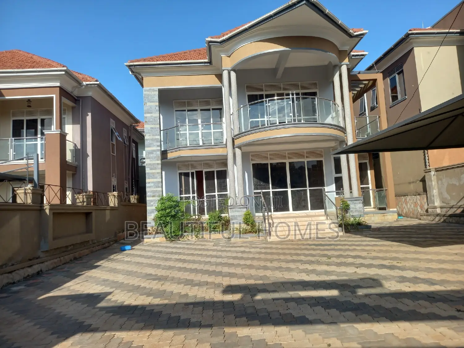 Furnished 5bdrm Mansion in Kyanja, Nakawa for sale