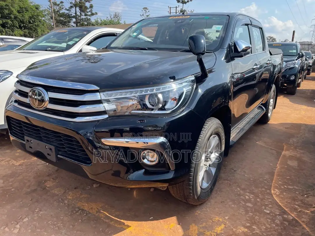 Toyota Hilux 2018 Black